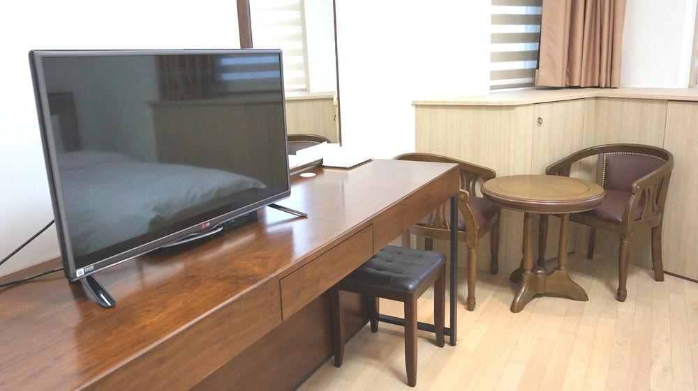 Residence & U โกยาง ภายนอก รูปภาพ