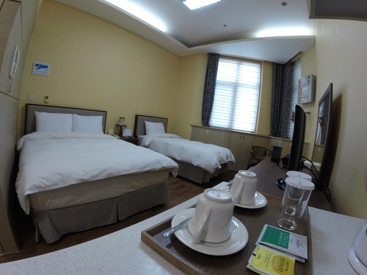 Residence & U โกยาง ภายนอก รูปภาพ